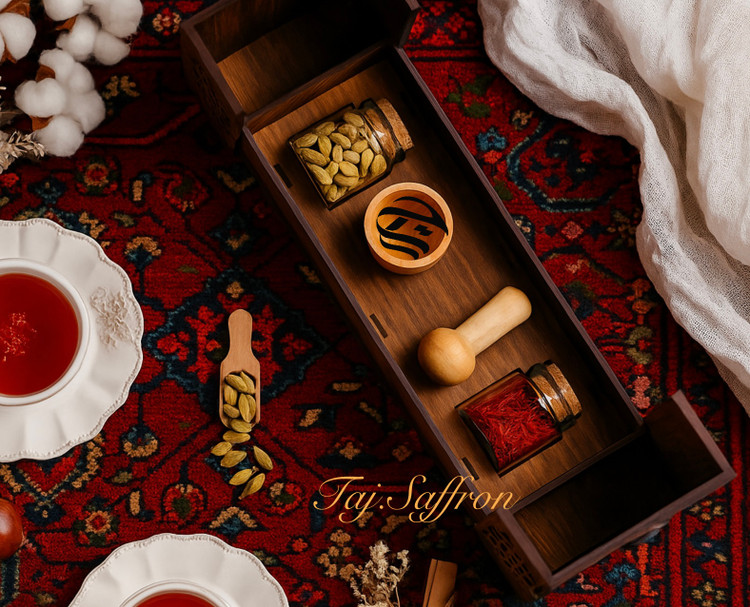 باکس چوبی کادویی زعفران و هل لوکس